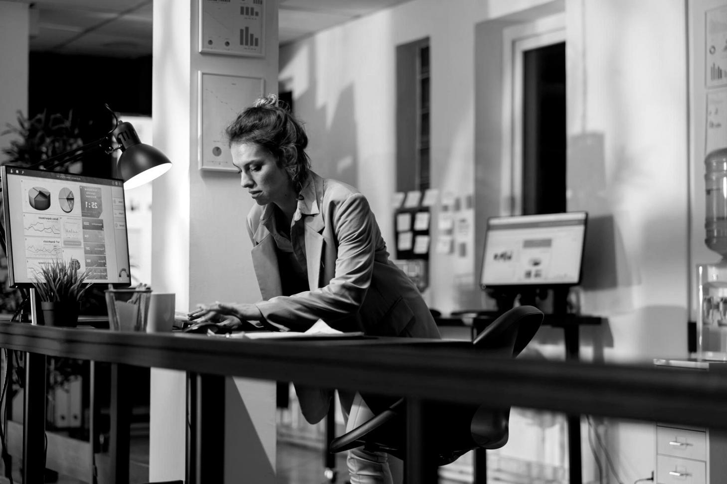 Blockchain implementation workflow diagram showing integration phases